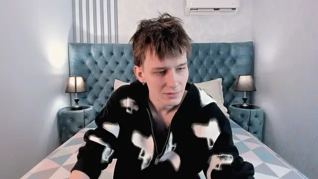 Snapshot of PackBev chatting on February 15, 2026, 7:46 pm PackBev online show from February 15, 2026, 7:46 pm