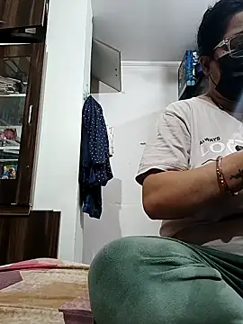 GangbangCouple online show from February 21, 2026, 4:58 am