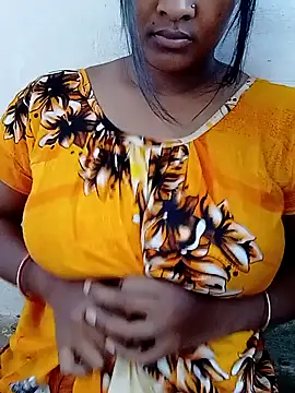 Snapshot of Saloni-Kumar chatting on March 23, 2026, 4:12 am Saloni-Kumar online show from March 23, 2026, 4:12 am