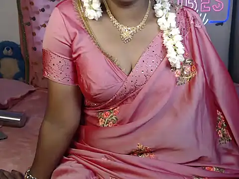 VixenNandhu online show from June 26, 2026, 8:31 am