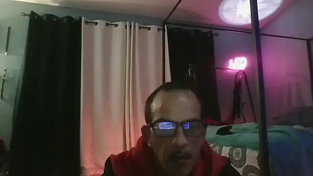 bellaskeykeeper online show from February 9, 2026, 9:07 am