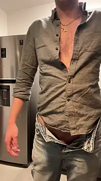 Snapshot of patbass7 chatting on February 13, 2026, 6:35 am patbass7 online show from February 13, 2026, 6:35 am