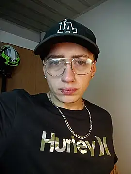 Emmanuel Lust online show from March 10, 2026, 12:42 pm