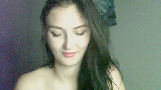 Snapshot of Foxxy_Leyaa chatting on April 1, 2026, 1:41 pm Foxxy Leyaa online show from April 1, 2026, 1:41 pm