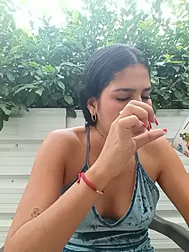 Snapshot of Pau_2007 chatting on March 27, 2026, 7:59 pm Pau 2007 online show from March 27, 2026, 7:59 pm