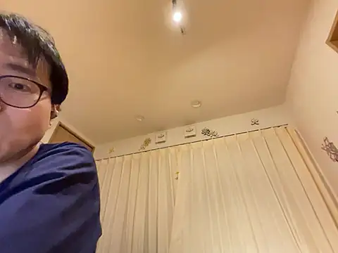 shizuku-kun211 online show from July 28, 2026, 5:23 pm