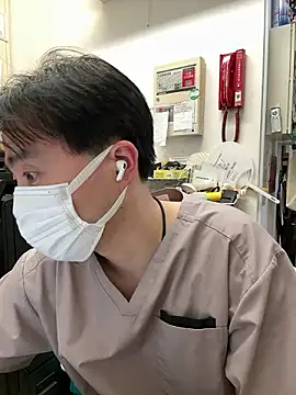 shizuku-kun211 online show from February 28, 2026, 8:08 pm