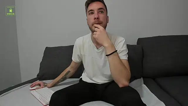 Snapshot of Harvey_Wiliams chatting on March 15, 2026, 6:31 am Harvey Wiliams online show from March 15, 2026, 6:31 am