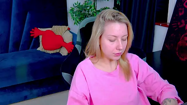 LovelyMiley online show from March 17, 2026, 9:34 am