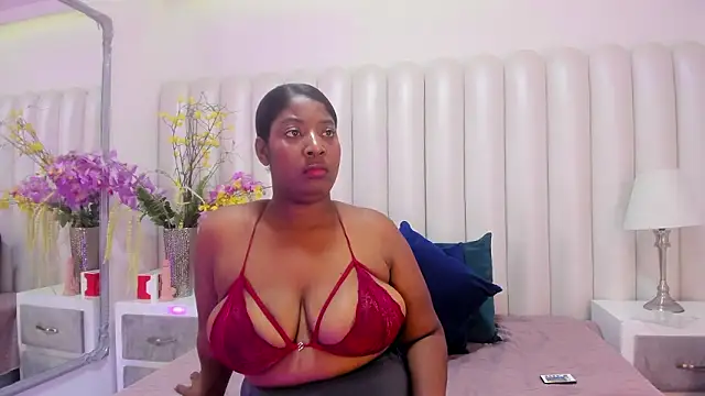 Snapshot of AprilMonroe chatting on March 10, 2026, 4:38 am AprilMonroe online show from March 10, 2026, 4:38 am