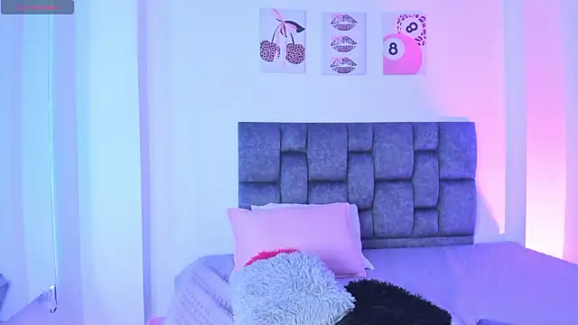 Madison Rosee online show from March 18, 2026, 1:57 pm