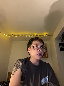 SimonMasseel online show from February 13, 2026, 4:12 am