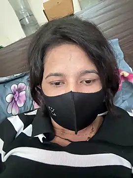 raavigirl online show from February 26, 2026, 6:13 am