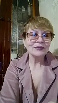 SophieBurns online show from May 12, 2026, 10:43 am