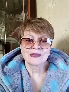 SophieBurns online show from April 30, 2026, 9:38 am