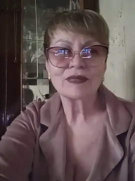 SophieBurns online show from June 2, 2026, 2:06 pm
