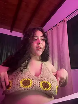 Leya  online show from February 7, 2026, 4:31 am