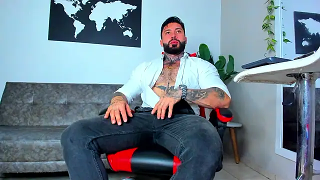 Alessrose online show from February 11, 2026, 7:47 pm