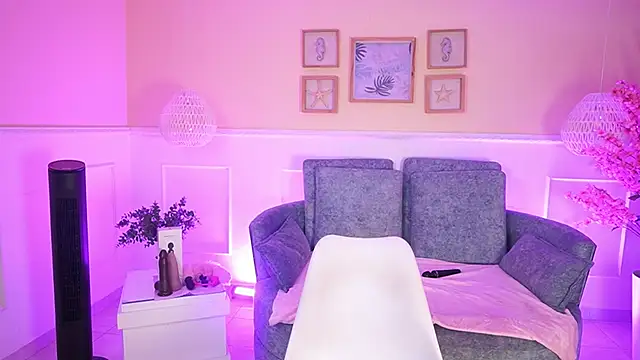 ElectraJonesX online show from February 25, 2026, 11:32 am