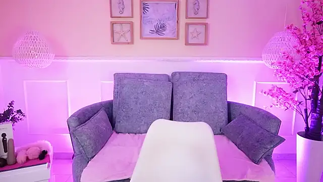 ElectraJonesX online show from March 6, 2026, 11:38 am