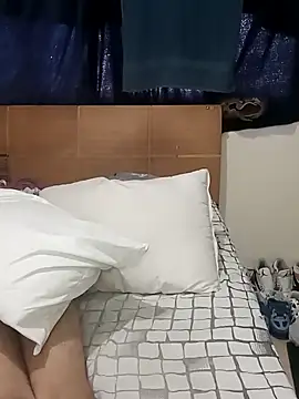 Snapshot of baby_22cm chatting on February 15, 2026, 7:57 pm baby 22cm online show from February 15, 2026, 7:57 pm