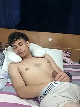 Snapshot of baby_22cm chatting on March 6, 2026, 12:55 pm baby 22cm online show from March 6, 2026, 12:55 pm