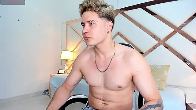 Snapshot of rayan_linxx chatting on March 12, 2026, 7:29 pm rayan linxx online show from March 12, 2026, 7:29 pm