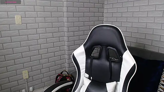 Snapshot of rayan_linxx chatting on March 9, 2026, 7:28 pm rayan linxx online show from March 9, 2026, 7:28 pm