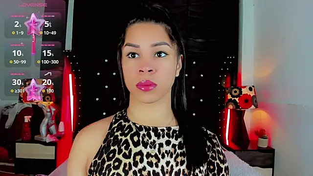 Makeyla Fox  online show from March 13, 2026, 11:59 am