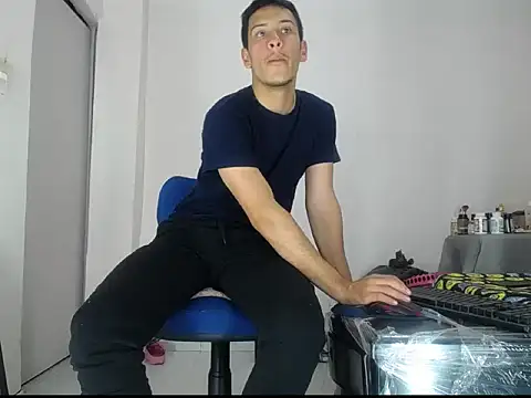 Amador-Hot online show from February 6, 2026, 1:01 am