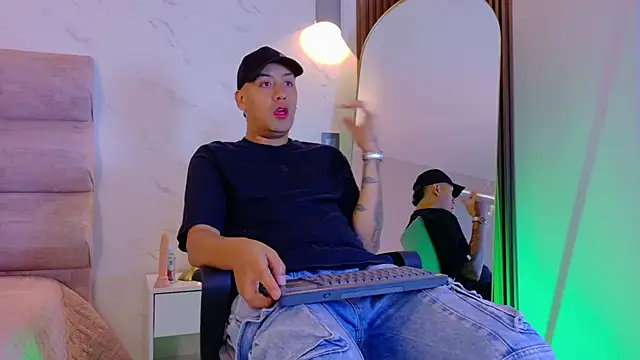 TommyBlue  online show from February 9, 2026, 3:10 pm