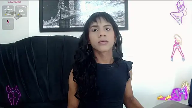 naomy velez   online show from February 7, 2026, 7:33 pm