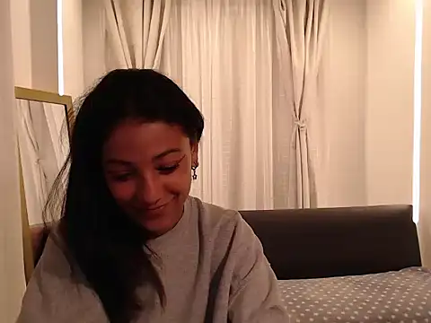 Snapshot of Scarleet_miaa chatting on June 11, 2026, 12:32 am Scarleet miaa online show from June 11, 2026, 12:32 am