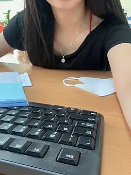Celeste SexyY online show from May 6, 2026, 3:43 am