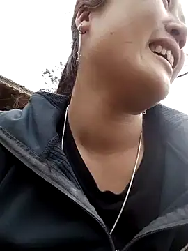 Snapshot of Susi-baby chatting on February 13, 2026, 7:19 am Susi-baby online show from February 13, 2026, 7:19 am