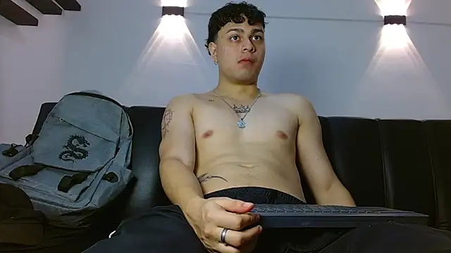 Snapshot of Philip_Jons chatting on March 8, 2026, 10:02 pm Philip Jons online show from March 8, 2026, 10:02 pm