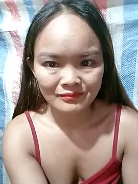 Snapshot of Luminana chatting on June 21, 2026, 3:23 am Luminana online show from June 21, 2026, 3:23 am