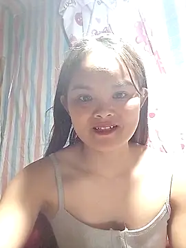 Luminana online show from February 16, 2026, 2:43 am