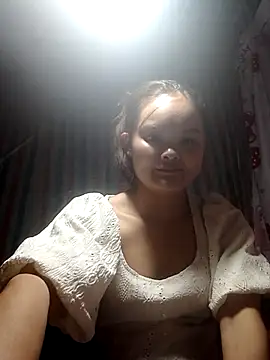 Luminana online show from February 8, 2026, 2:20 am