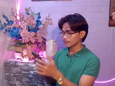 Snapshot of twink_ivanxxxx chatting on July 22, 2026, 11:45 am twink ivanxxxx online show from July 22, 2026, 11:45 am