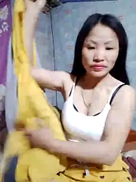 Snapshot of nhynhy11 chatting on March 6, 2026, 12:05 am nhynhy11 online show from March 6, 2026, 12:05 am