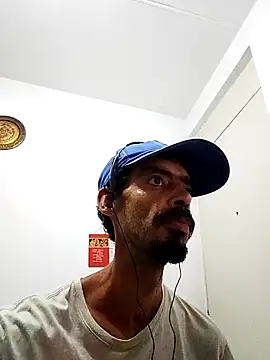 Snapshot of Swicth_love chatting on March 19, 2026, 3:28 am Swicth love online show from March 19, 2026, 3:28 am