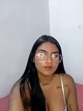 Zoe Renata online show from February 10, 2026, 12:15 pm