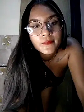 Zoe Renata online show from June 20, 2026, 3:22 am