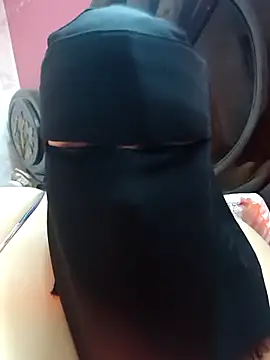 Snapshot of Warda_Egy chatting on March 8, 2026, 10:24 pm Warda Egy online show from March 8, 2026, 10:24 pm