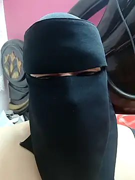 Snapshot of Warda_Egy chatting on March 18, 2026, 9:34 am Warda Egy online show from March 18, 2026, 9:34 am