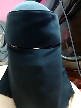 Snapshot of Warda_Egy chatting on March 24, 2026, 8:20 pm Warda Egy online show from March 24, 2026, 8:20 pm