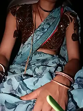 Komal4050 online show from June 19, 2026, 3:29 pm