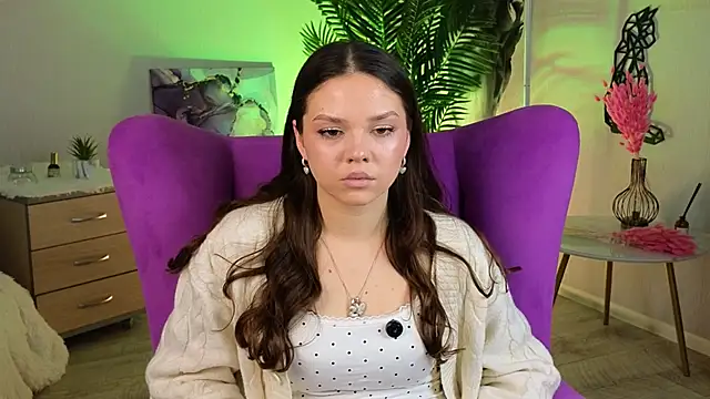 ThomasineVirostko online show from February 7, 2026, 8:11 am