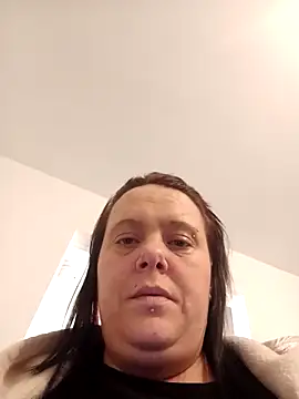 Snapshot of louisa36 chatting on March 7, 2026, 11:10 pm louisa36 online show from March 7, 2026, 11:10 pm